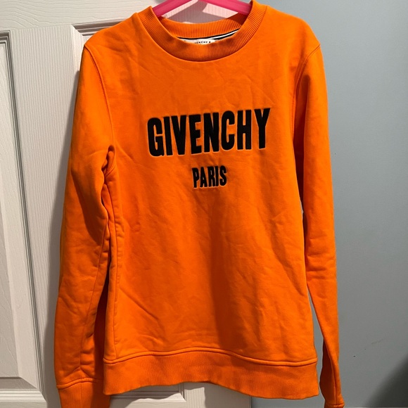 Givenchy Other - GIVENCHY POP YOUR RANGE WITH BLACK FUZZY LOGO BIG
